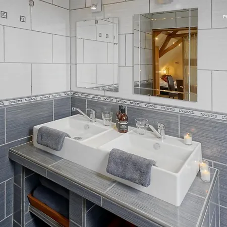 Ferme De La Blanche Fontaine